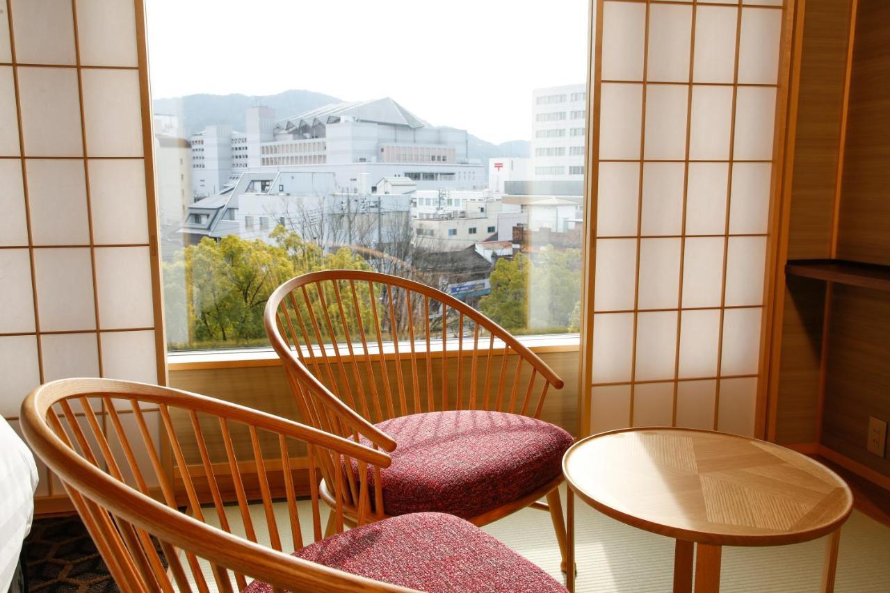 The Shiroyama Terrace Tsuyama Villa מראה חיצוני תמונה